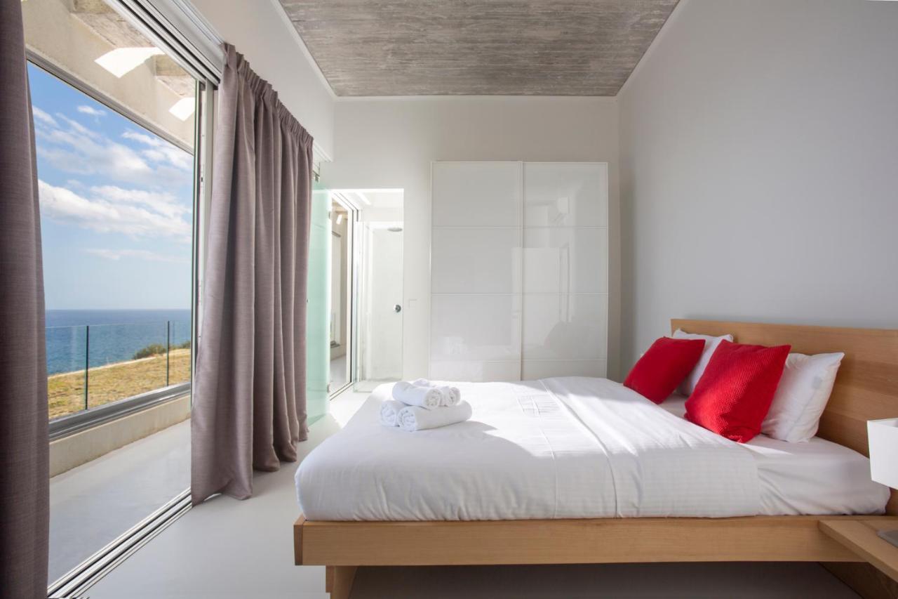 Kuro Beach House - Oceanfront Luxury & 25M Pool Achlia Luaran gambar